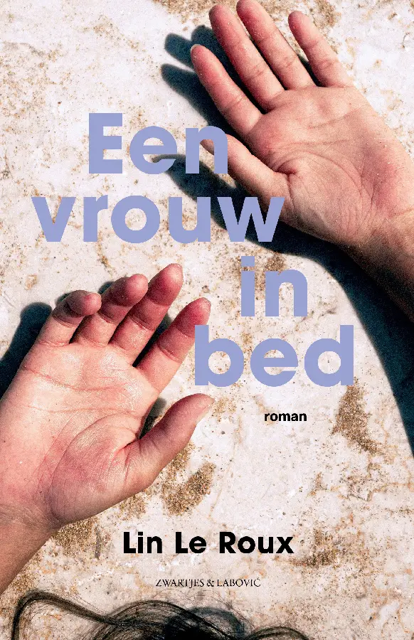 Een vrouw in bed